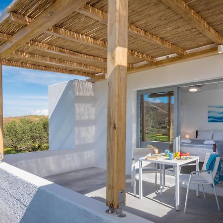 Sarantis Suites & Apartments Provatas Екстериор снимка