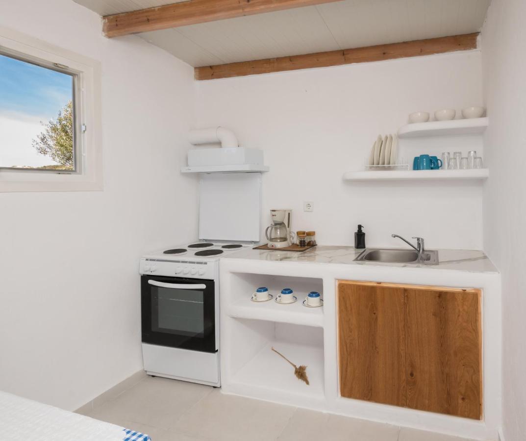 Sarantis Suites & Apartments Provatas Екстериор снимка
