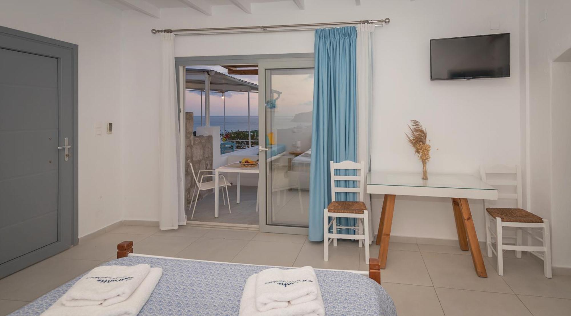 Sarantis Suites & Apartments Provatas Екстериор снимка