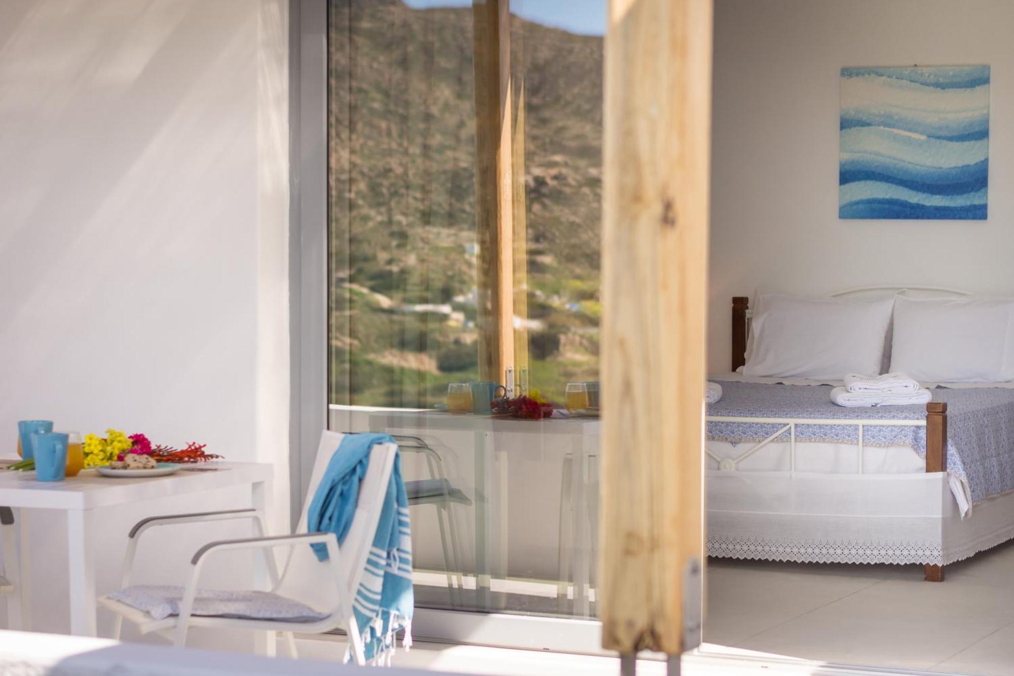 Sarantis Suites & Apartments Provatas Екстериор снимка