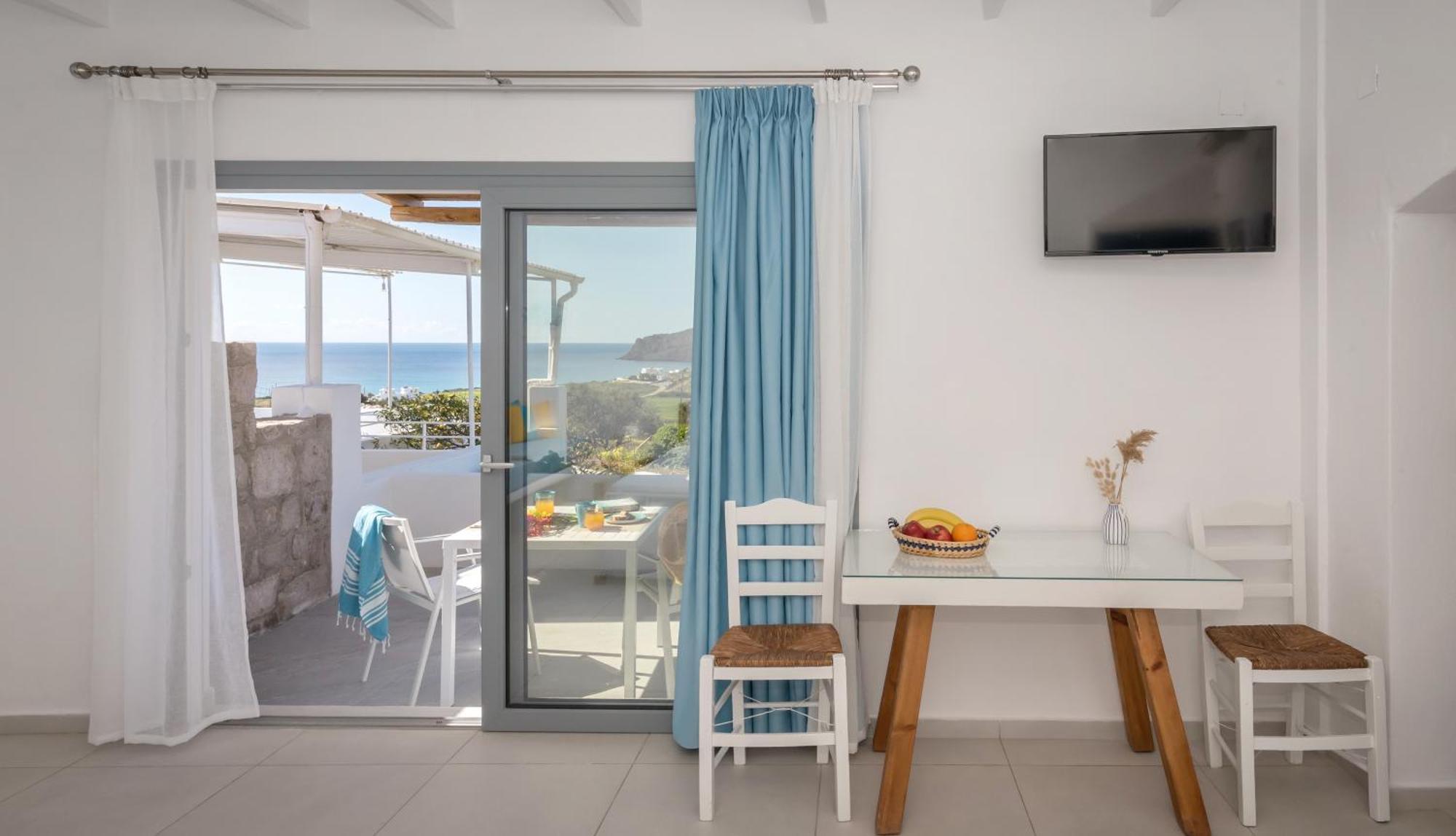 Sarantis Suites & Apartments Provatas Екстериор снимка