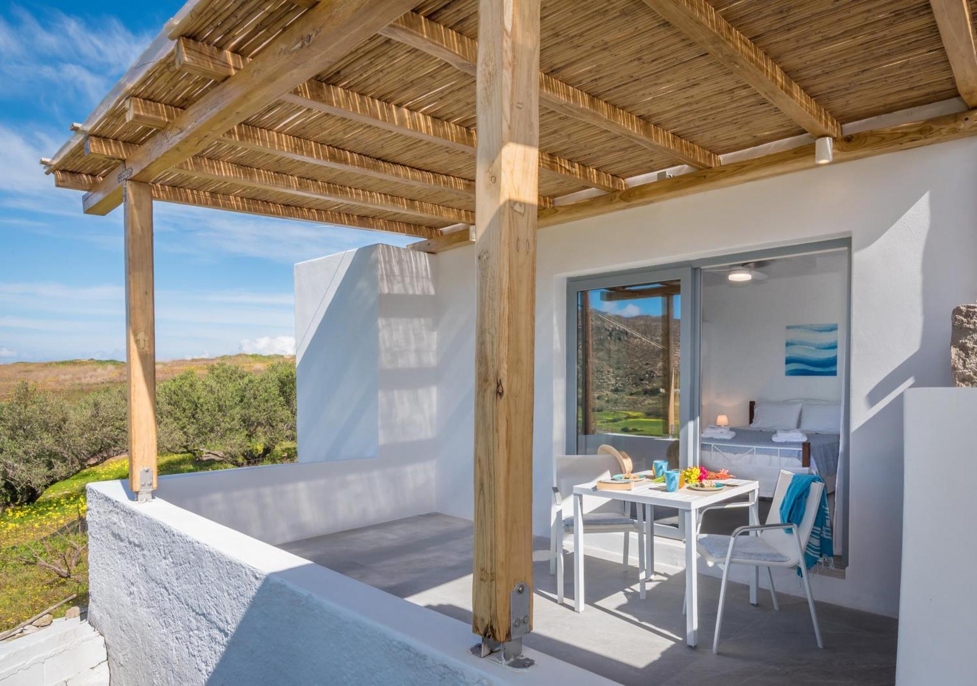 Sarantis Suites & Apartments Provatas Екстериор снимка
